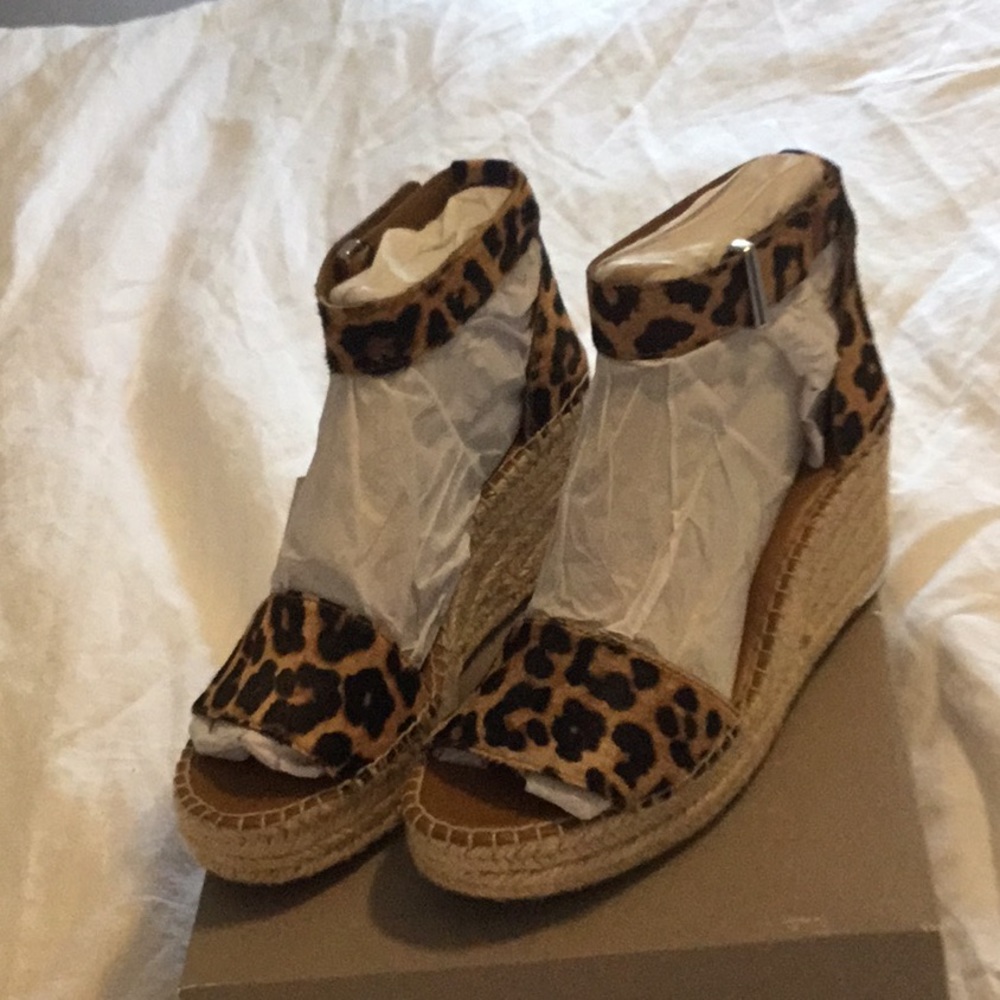 New Franco Sarto Espadrille Leopard Print Wedge Sandals